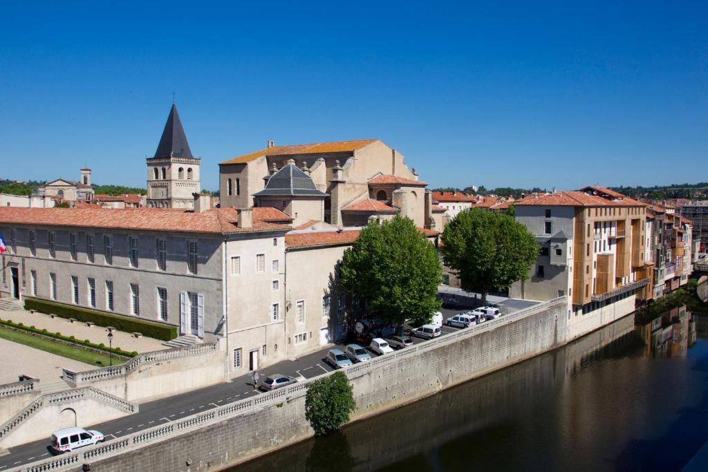 Grand Hotel De Castres Кастр Экстерьер фото